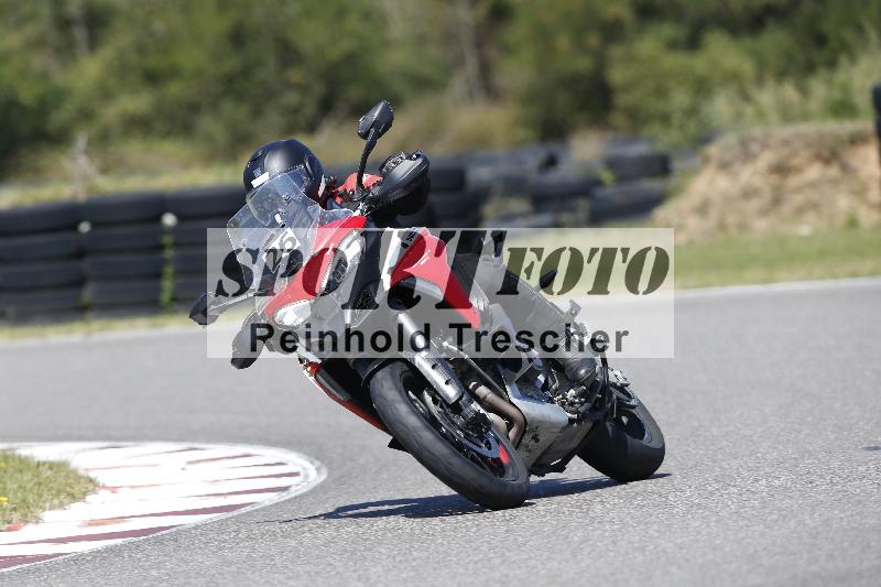 /Archiv-2025/48 25.08.2025 Cornu Master School ADR/blau-bleu/26